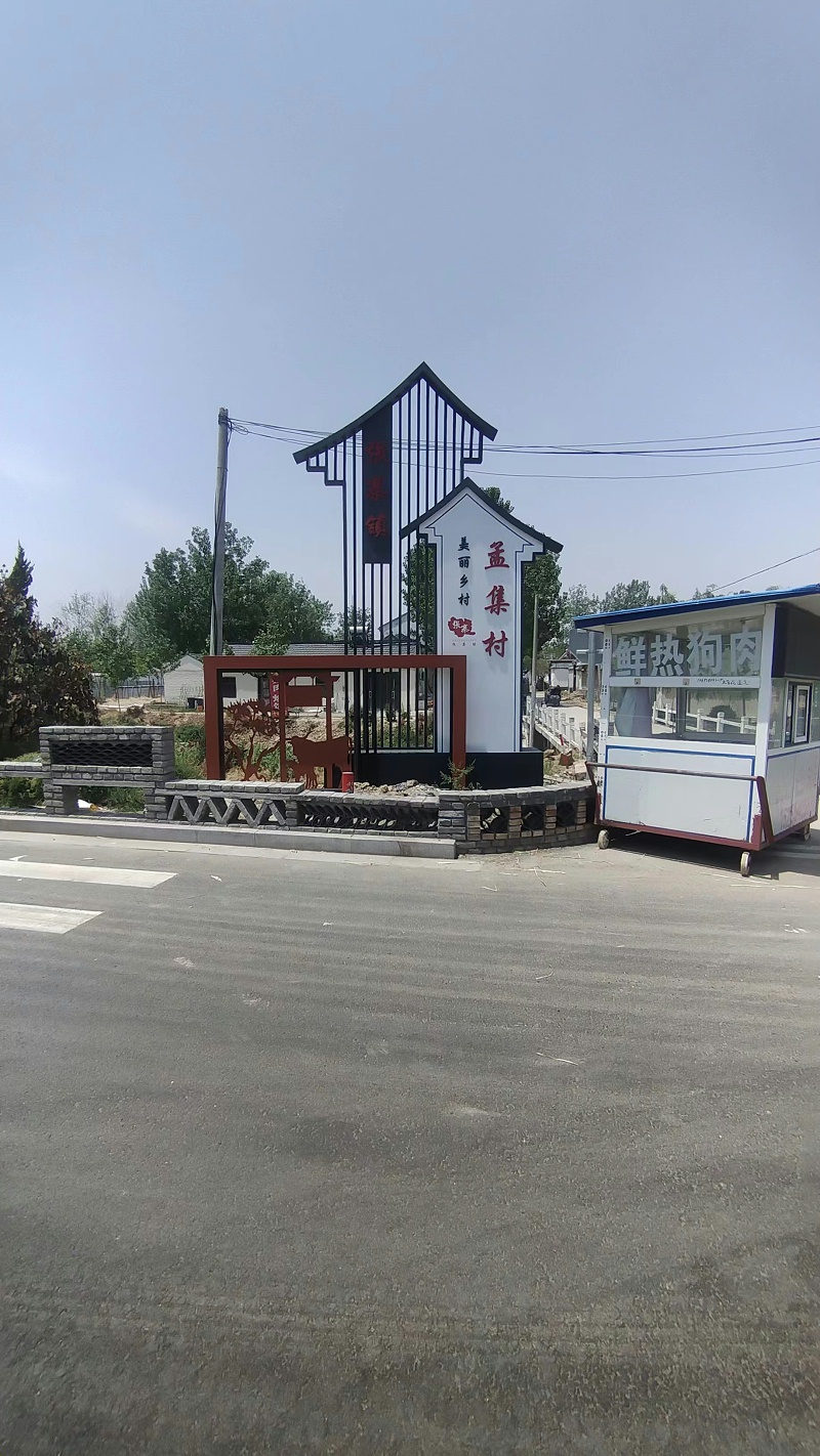 景觀雕塑廠家：旅游景區(qū)景點解說牌與景區(qū)介紹牌的功能？-千帆標識，行業(yè)經(jīng)驗15年，為400+企業(yè)或市政單位提供標識系統(tǒng)解決方案。